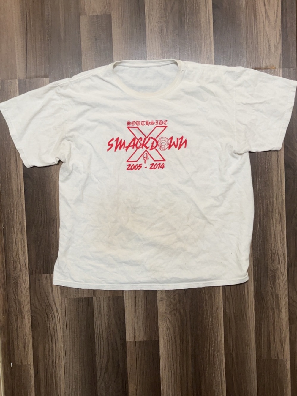 Vintage SMACKDOWN 2005-2014 WWE Men’s White Medium Shirt